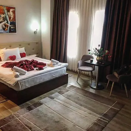 Aen Hotel-old